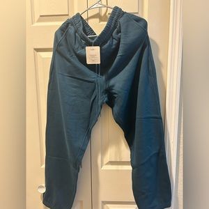 Fabletics: XL- Forever Fleece Go-To Sweatpants